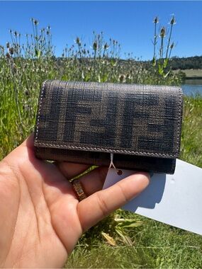 #110 FENDI  Zucca Folded key case